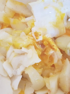 Una foto de Huevos rotos saludables