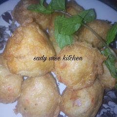 A picture of Yam Balls.