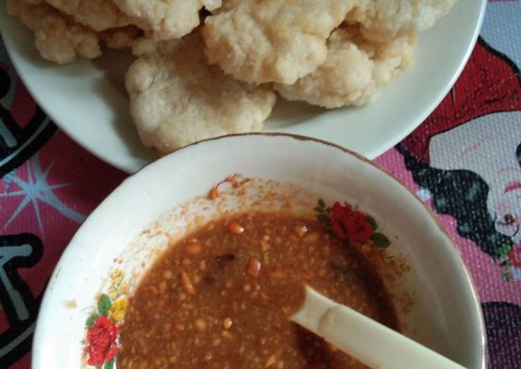 Cireng bumbu rujak kriuk diluar, lembut didalam😋