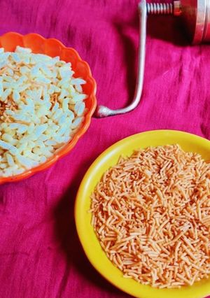 આલુ સેવ (Aloo Sev Recipe In Gujarati) રેસીપી મુખ્ય ફોટો