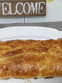 Una foto de Hojaldre de verduras con mozzarella