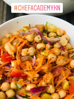 A picture of Chick peas salad.