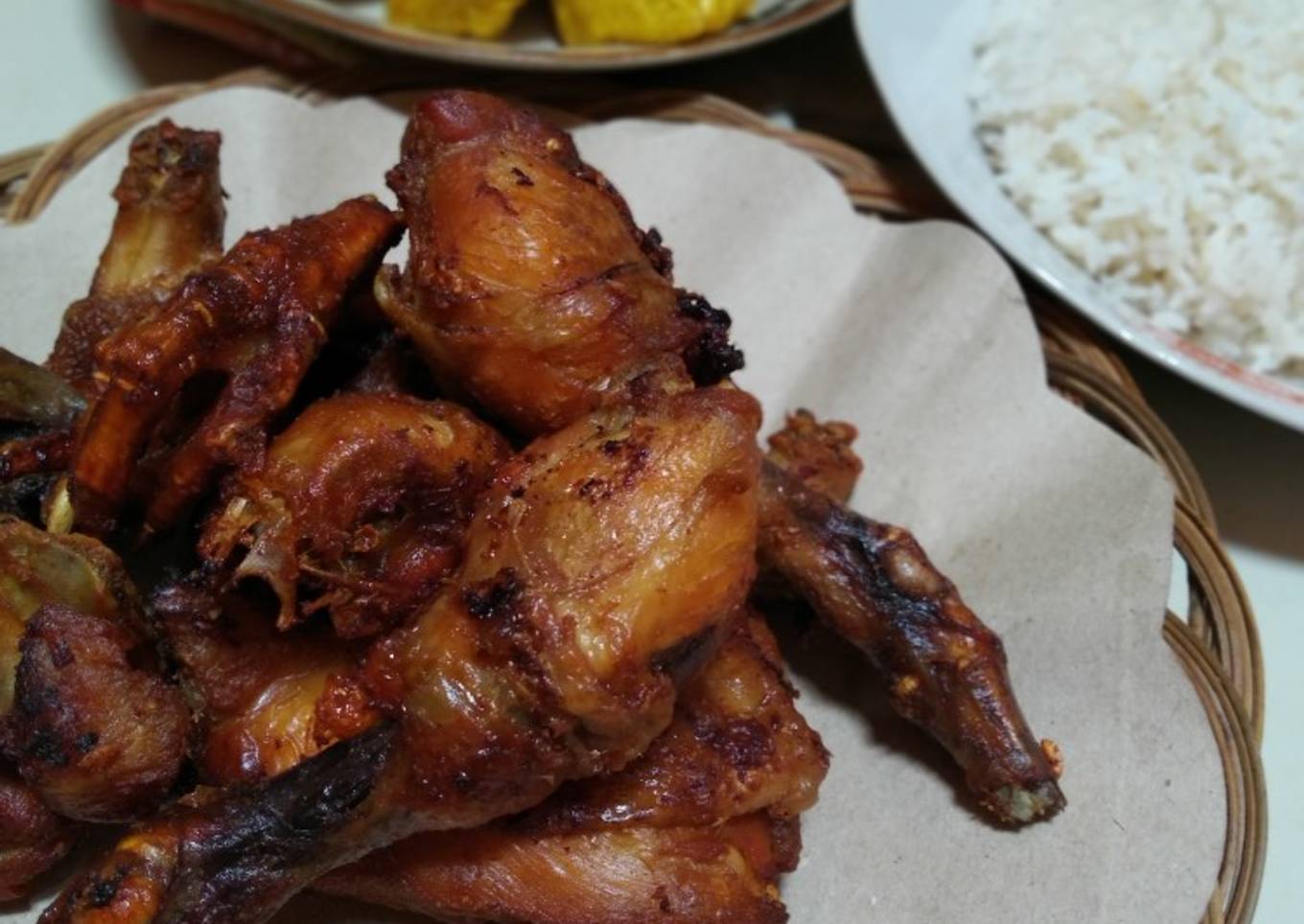Ayam goreng ungkeb