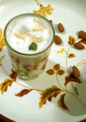 A picture of Healthy Almond Milk Shake.