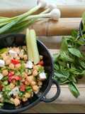 મેડિટેરિયન સલાડ (Mediterranean Salad Recipe In Gujarati)