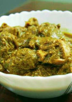 A picture of Dhania Chicken.