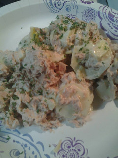A picture of Tuna salad, unconventional.
