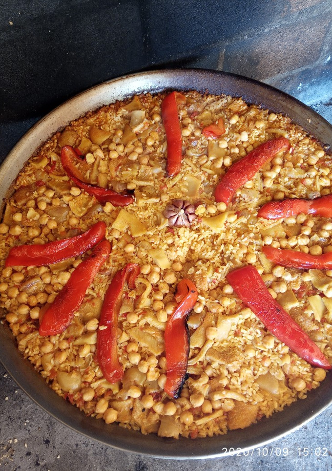 Una foto de Paella de pata de ternera 🐮