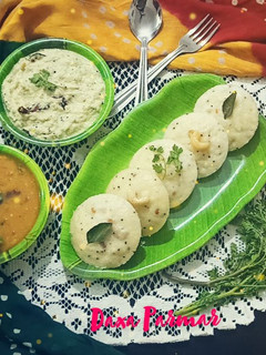 ઇન્સ્ટન્ટ રવા ઈડલી (Instant Rava Idli Recipe In Gujarati) રેસીપી મુખ્ય ફોટો