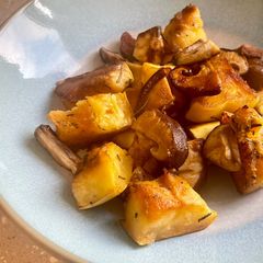 Autumn Squash & Mushroom Stir Fry 🍂 A picture of Autumn Squash & Mushroom Stir Fry 🍂.