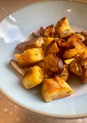 A picture of Autumn Squash & Mushroom Stir Fry 🍂.