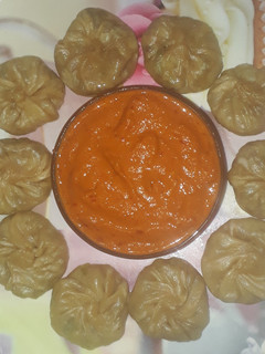 वेज मोमोज (Veg momos recipe in Hindi) रेसिपी मुख्य फोटो