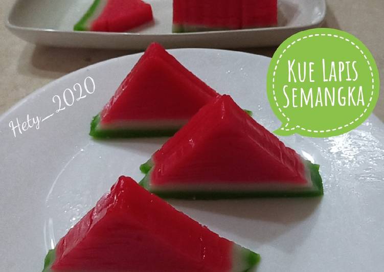 Langkah Mudah untuk Menyiapkan Kue Lapis Semangka yang Lezat