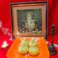 A picture of Instant Kesar Mawa Modak.