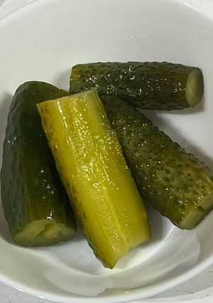 Hamis egy napos kovászos uborka recept fotója