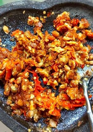 Foto resep Resep Sambal Tempe Geprek, Pedasnya Nendang!