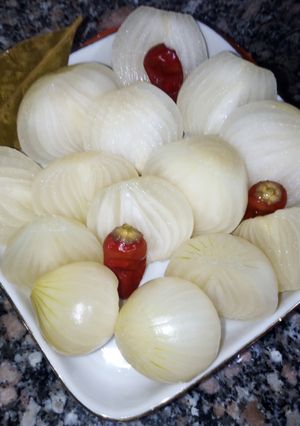 صورة لوصفة مخلل البصل وجمالة