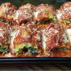 A picture of Spinach Lasagna Rolls* vegetarian *.