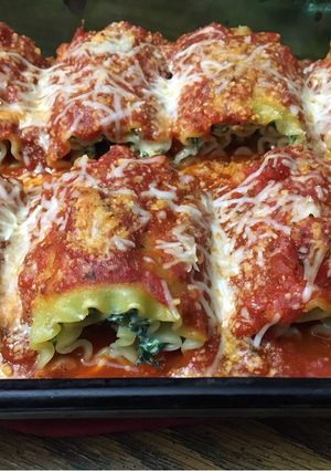 A picture of Spinach Lasagna Rolls* vegetarian *.