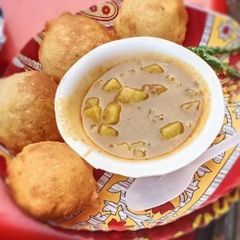 A picture of Sattu Kachori.