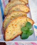 Pan de zapallito verde y zanahoria y hojas de menta fresca (dulce)