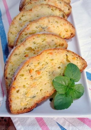 Una foto de Pan de zapallito verde y zanahoria y hojas de menta fresca (dulce)
