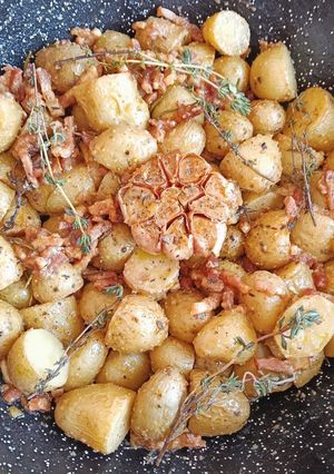 Foto principal de Patatas con bacon a la cerveza, miel y mostaza