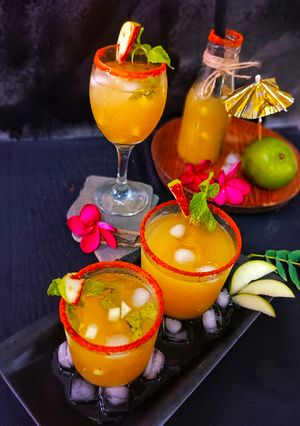આમ પન્ના (Aam Panna Recipe In Gujarati) રેસીપી મુખ્ય ફોટો