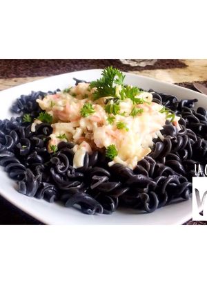 Una foto de Pasta de Tinta de Calamar con Salsa de Cangrejo