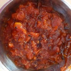 A picture of Khajoor & tamatar ki Chutney.
