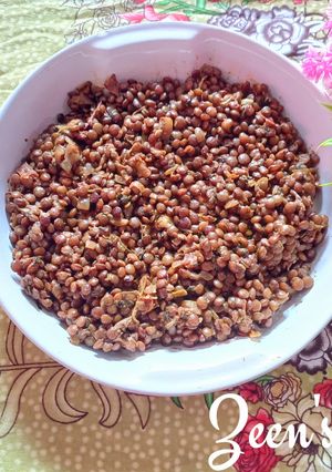 A picture of Methi Khadi Daal with Kaali Masoor.