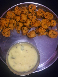 मक्की के मेथी के मुठिया (makki ke methi ke muthia recipe in Hindi) रेसिपी मुख्य फोटो