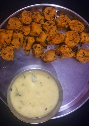 मक्की के मेथी के मुठिया (makki ke methi ke muthia recipe in Hindi) रेसिपी मुख्य फोटो