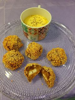 Una foto de Albóndigas de lentejas y coliflor con queso de cabra