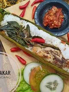 Foto resep Nasi Bakar Tuna Pindang Pedas