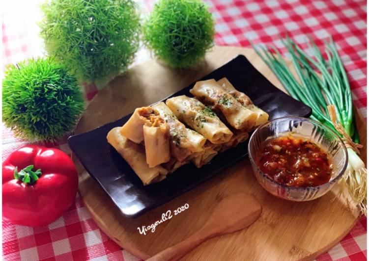 Cara membuat Spicy Chicken Spring Roll + Saus Ketumbar Spesial (ala saya) 🤩👩🏻‍🍳 legit