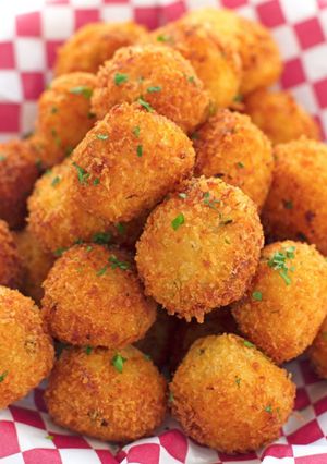 A picture of Potato Balls.