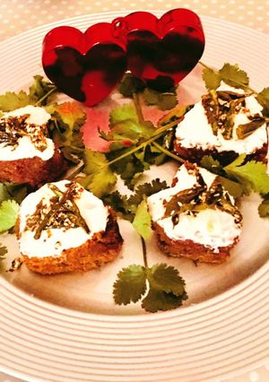 A picture of Beetroot dhokla Muffins.