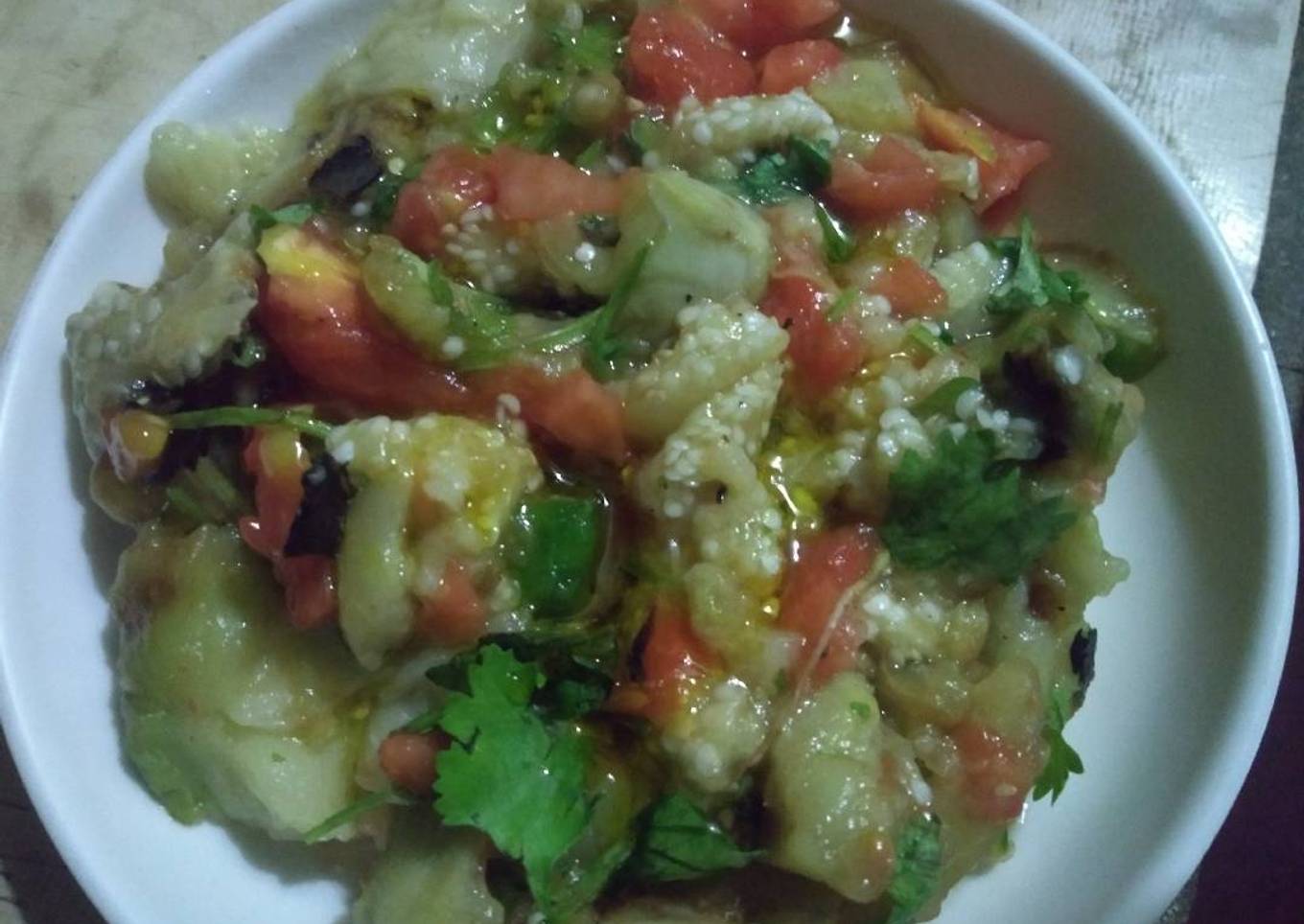 Begun pora (roasted brinjal)