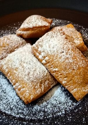 स्वीट पॅकेट (sweet packet recipe in marathi) रेसिपी चे मुख्य फोटो 