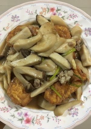 รูปของ “เต้าหู้ไข่ทรงเครื่อง”