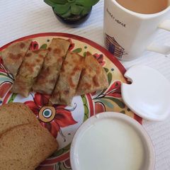 A picture of Chicken BBQ paratha.