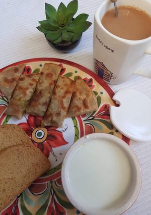 A picture of Chicken BBQ paratha.