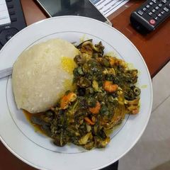 A picture of Ugboghoro soup with snail and periwrinkle.