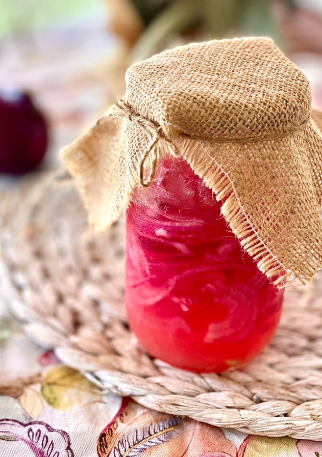 Una foto de Cebolla encurtida con cítricos