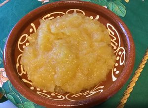 Une photo de Compote de pommes au kirsch