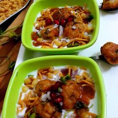 A picture of Yam pakodi chaat.