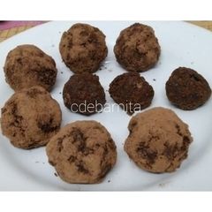 A picture of Stuffed Cake Balls.