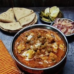 મટર પનીર.(Matar Paneer Recipe in Gujarati) A picture of મટર પનીર.(Matar Paneer Recipe in Gujarati).