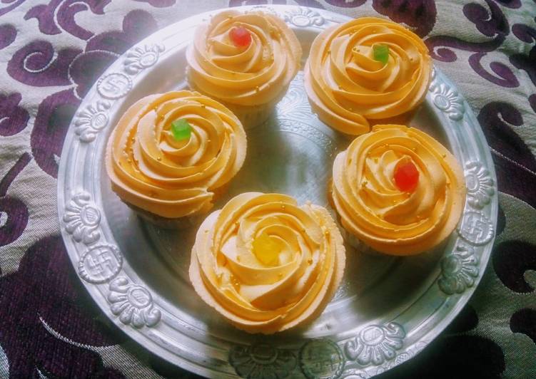 Pineapple Flavoured cup cake